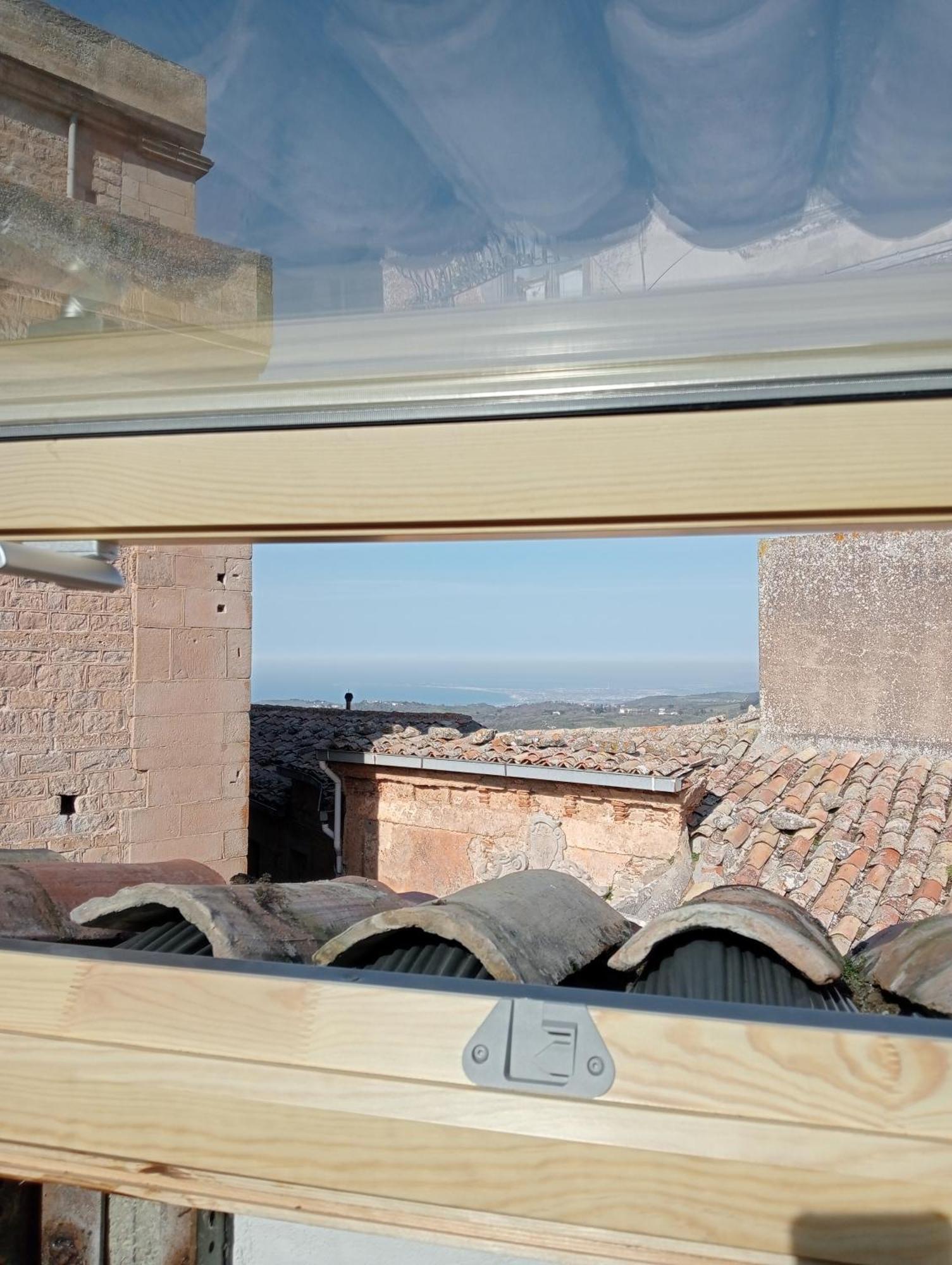 San Nicolo Holiday Home مونتالبانو إليكونا الغرفة الصورة